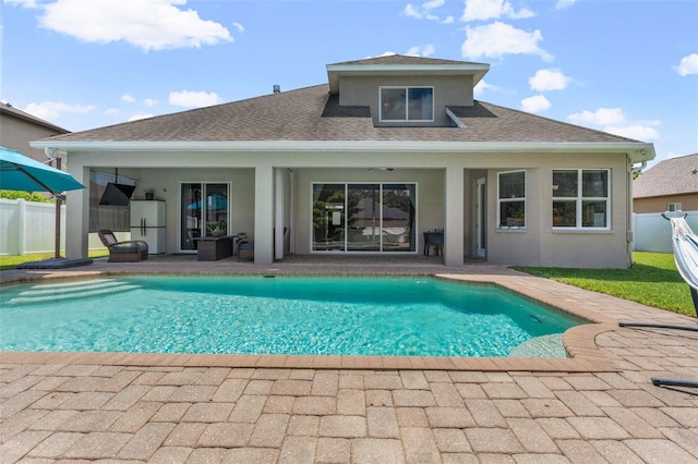 view of swimming pool featuring a patio