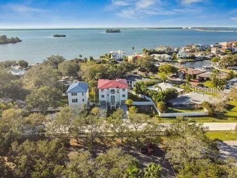 bird's eye view featuring a water view