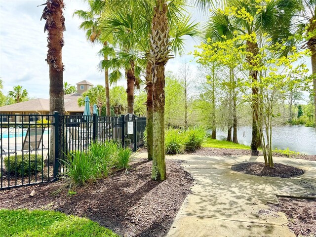 4110 Huntingdale Ct, Wesley Chapel, FL 33543 - view of yard with a water view