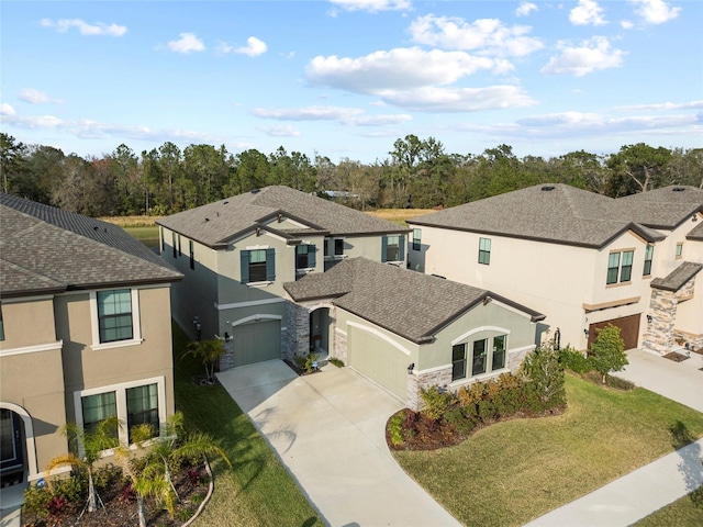 view of front of house featuring a front lawn