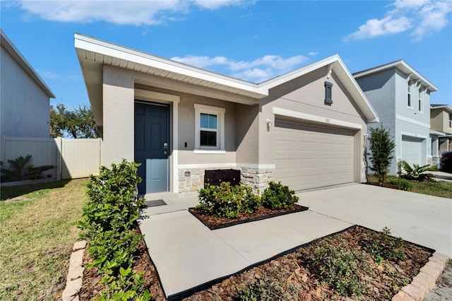 view of front facade with a garage