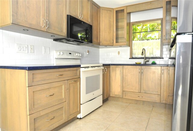 5565 Salem Square Dr N, Palm Harbor, FL 34685 - photo 6