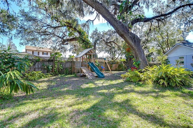 view of yard featuring a playground