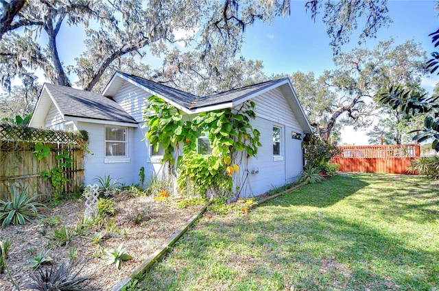 exterior space featuring a yard