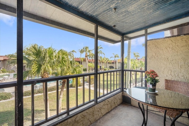 view of sunroom / solarium