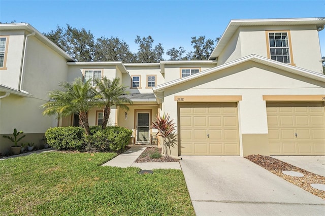 view of front of home featuring a front lawn