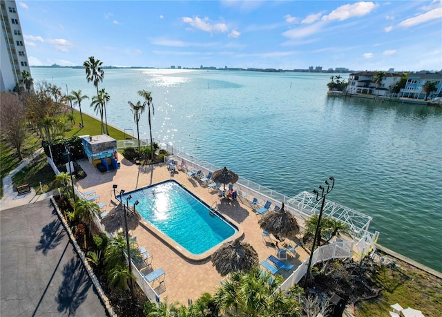 bird's eye view with a water view