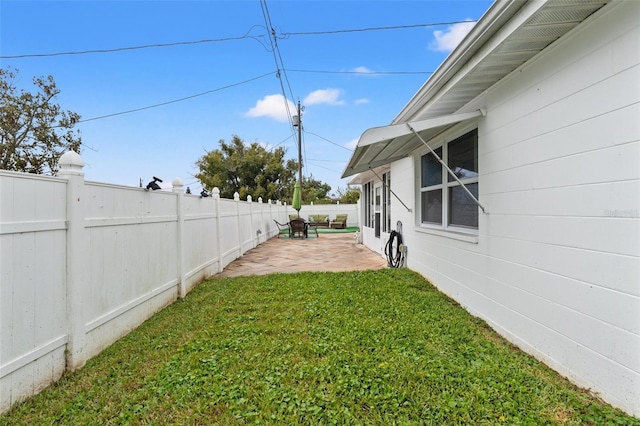 view of yard with a patio