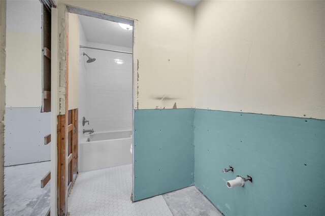 bathroom featuring tub / shower combination