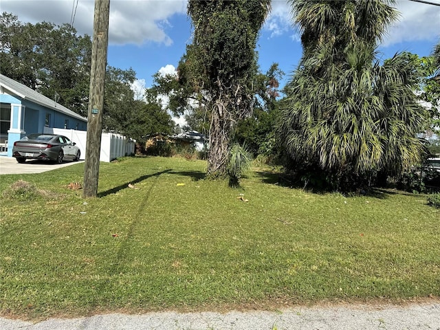 Listing photo 2 for 3210 E 9th Ave, Tampa FL 33605