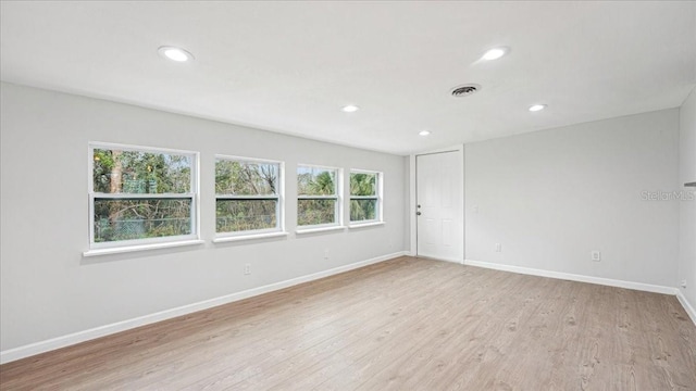 empty room featuring light hardwood / wood-style flooring