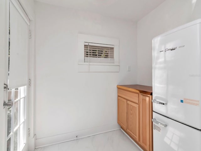 bathroom with a healthy amount of sunlight