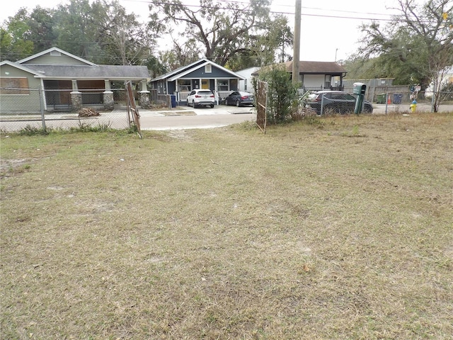 Listing photo 3 for 914 E 28th Ave, Tampa FL 33605