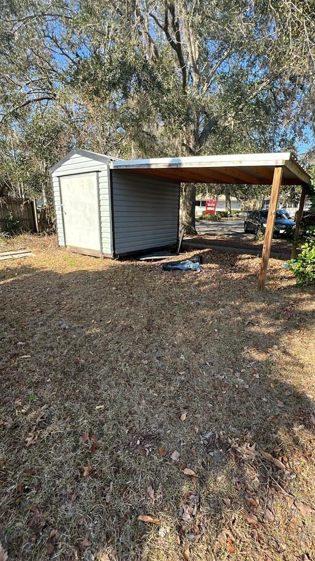 view of outdoor structure featuring a carport