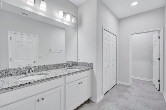 bathroom with vanity