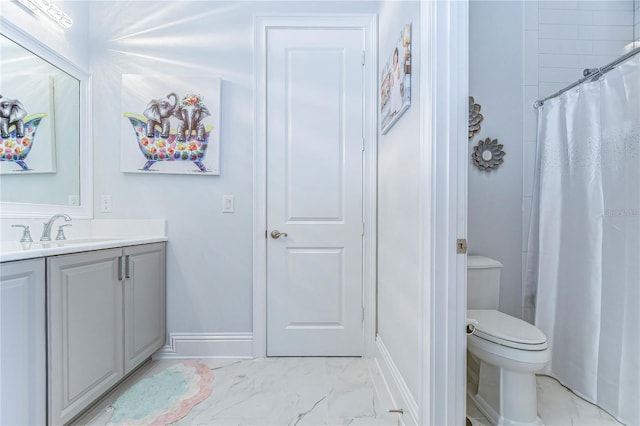 full bath with toilet, a shower with shower curtain, vanity, baseboards, and marble finish floor