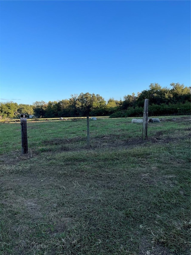 Listing photo 2 for 16526 Powerline Rd, Dade City FL 33523