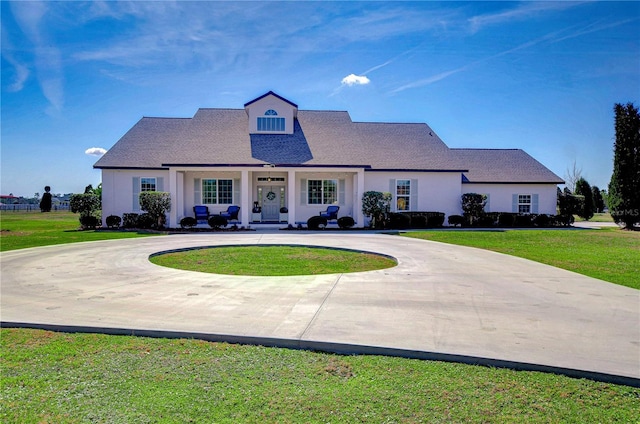 view of front of house with a front yard