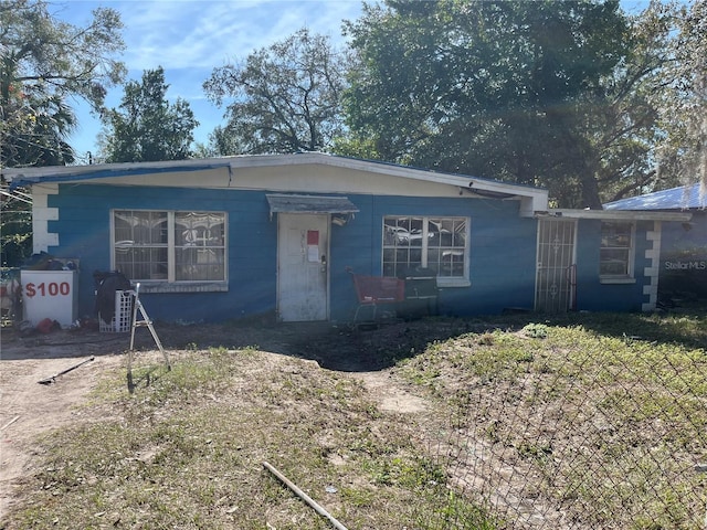 view of front of house