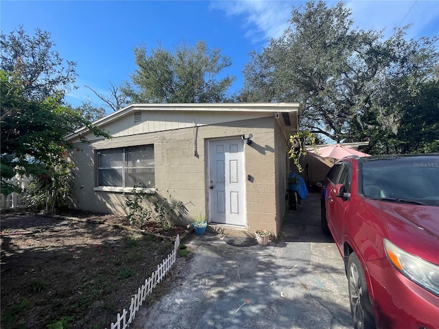 view of front of property