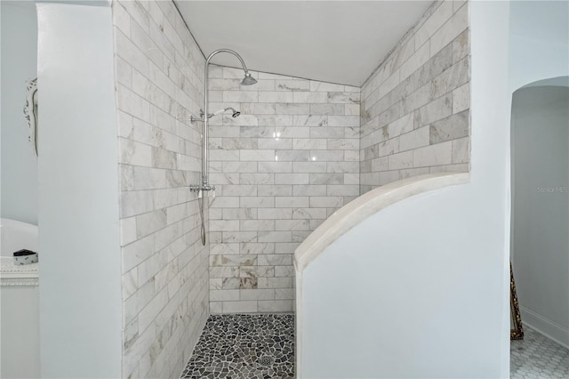 6010 17th Ave S, Gulfport, FL 33707 - bathroom with tiled shower