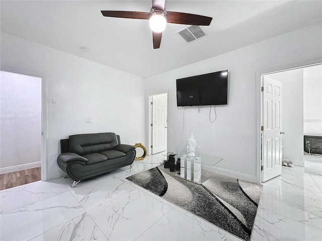 3911 Auburndale Ave, Orlando, FL 32839 - living room with ceiling fan