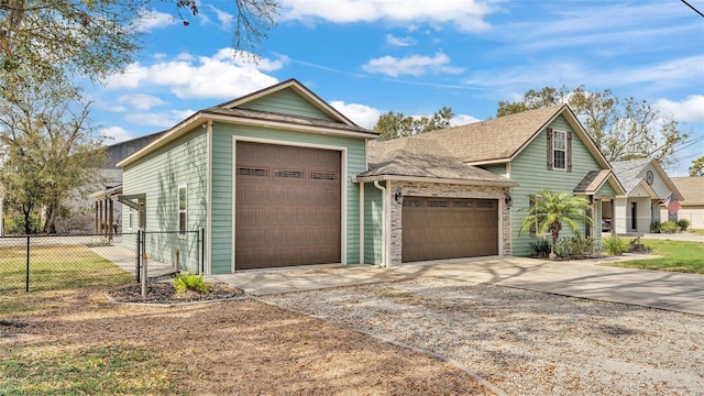 view of front facade featuring a garage