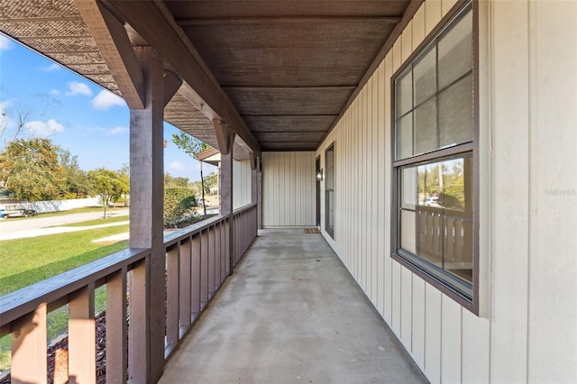 view of patio featuring a porch