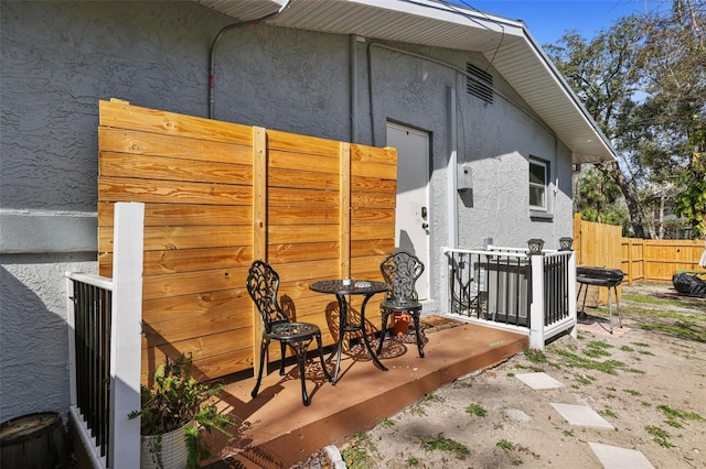 3087 Duane Ave, Oldsmar, FL 34677 - view of patio featuring fence