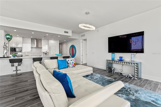 5120 Marina Way Unit 14002, Tampa, FL 33611 - living area featuring recessed lighting, visible vents, baseboards, and wood finish floors