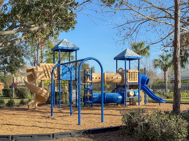 4734 Chatterton Way, Riverview, FL 33578 - community play area with fence