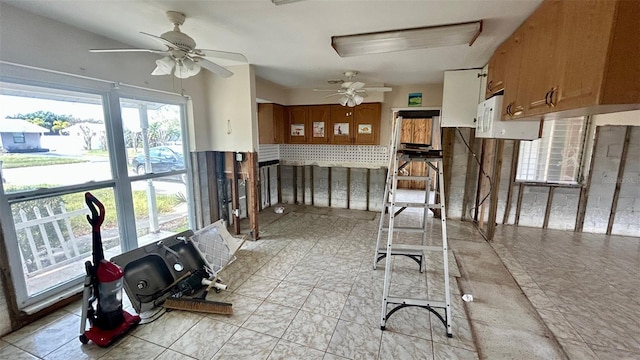 kitchen with ceiling fan