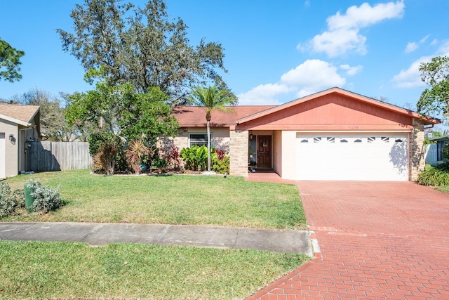 7425 118th Dr, Largo, FL 33773 - photo 1