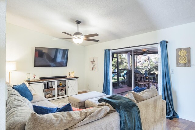 7425 118th Dr, Largo, FL 33773 - photo 10