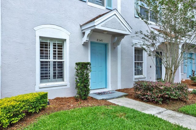 8541 Hunters Key Cir, Tampa, FL 33647 - photo 2