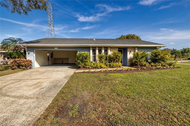 ranch-style house featuring a front yard