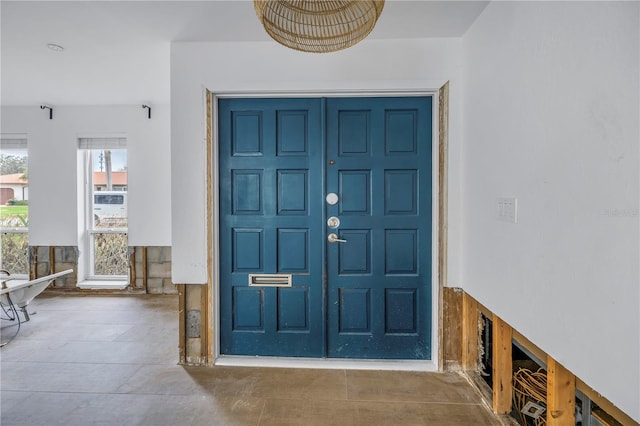 view of foyer entrance