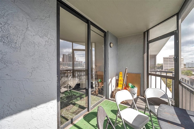 view of sunroom / solarium