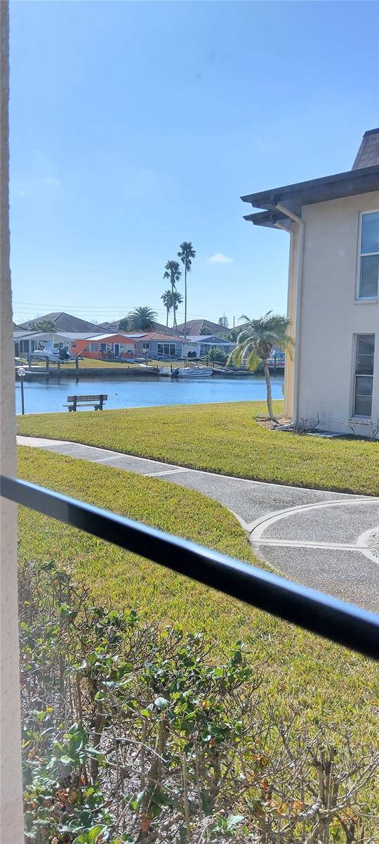 view of yard featuring a water view