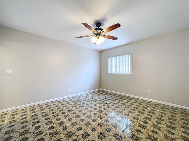 unfurnished room with ceiling fan