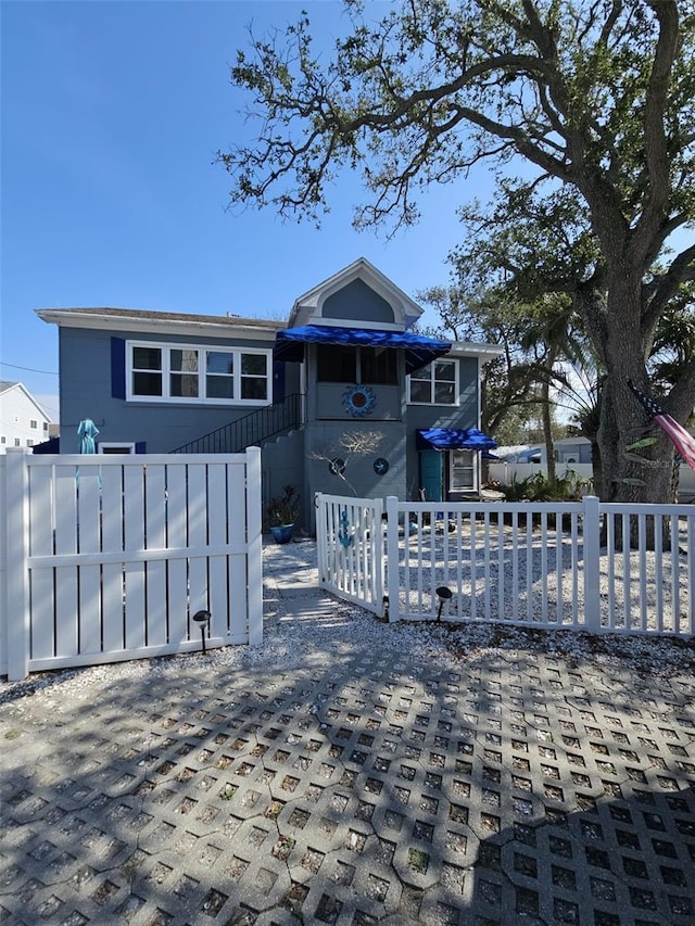 view of front of house