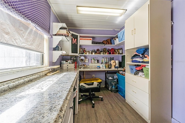 office area with hardwood / wood-style flooring