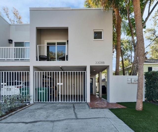 exterior space featuring a balcony