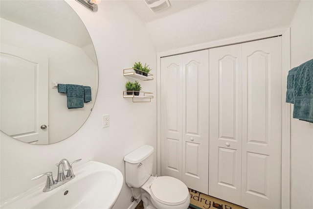 10944 Keys Gate Dr, Riverview, FL 33579 - bathroom featuring sink and toilet