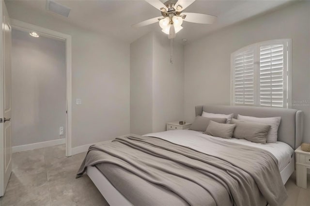 bedroom with ceiling fan