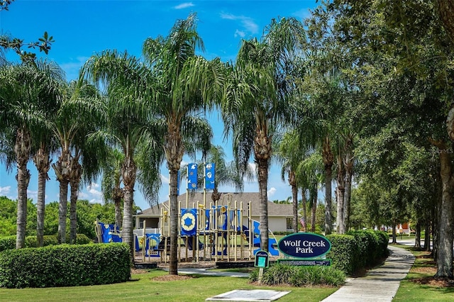 811 Winterside Dr, Apollo Beach, FL 33572 - surrounding community