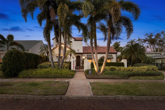 view of mediterranean / spanish-style house