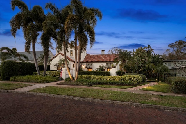 view of mediterranean / spanish-style home