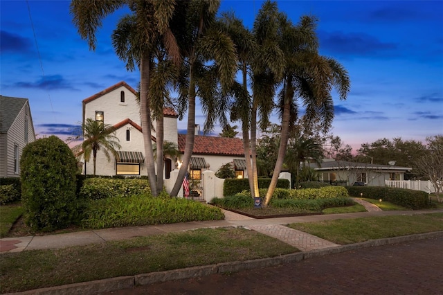 view of mediterranean / spanish-style house