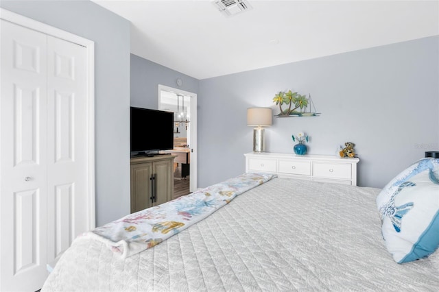 bedroom featuring a closet